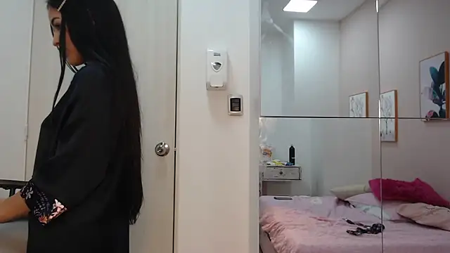 zooombee live cam on StripChat