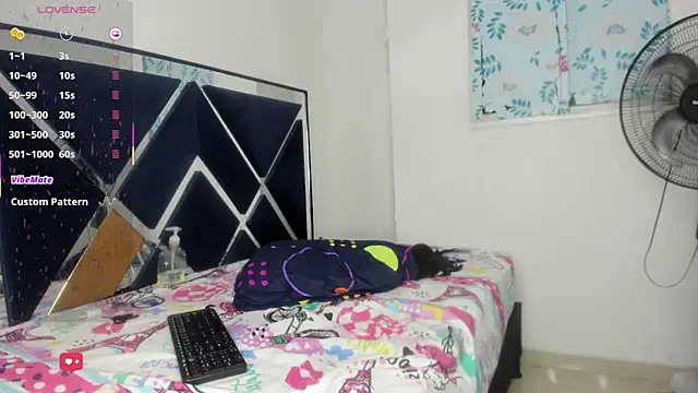 ninna_vergara - Ninna_Vergara's free webcam - UK Sex Cams