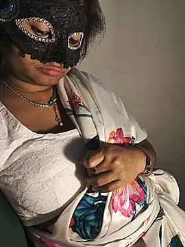 DIRTYSECRET_QUEEN_07 webcam
