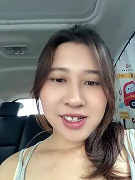 Liliya-77 webcam
