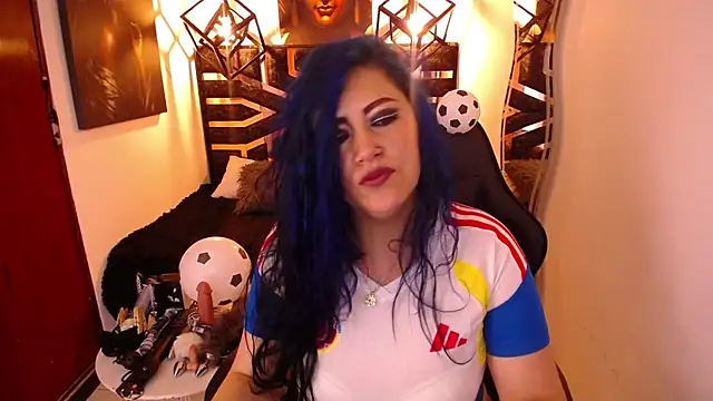 scarleth_blue webcam