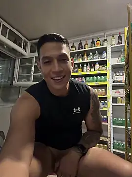 OliverWest04 webcam