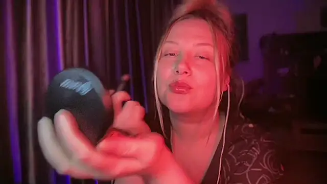 BikiHellena webcam