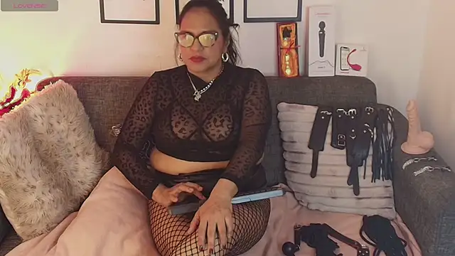 Angelabrowm webcam