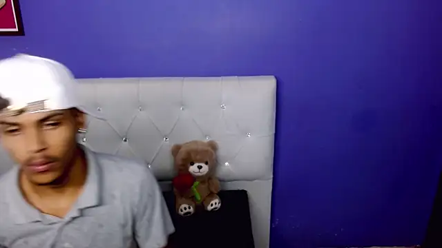 Angel_foxc13 webcam