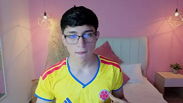 ryan_valentino webcam