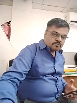 Desi_Lodo_Gujju_Boy live cam on StripChat