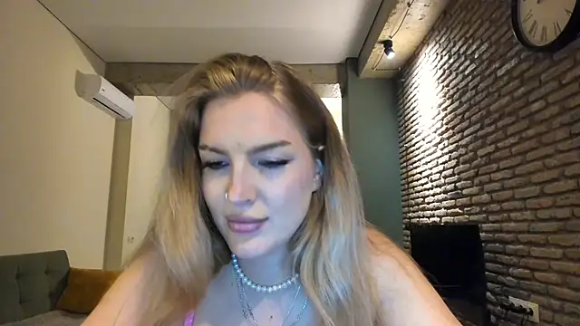 fifteenpoem webcam