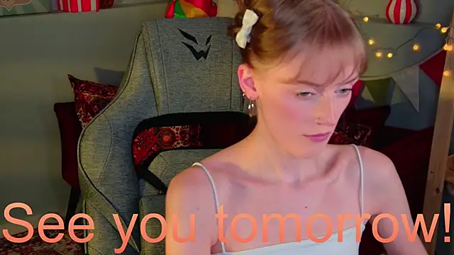 KiraMontoya webcam