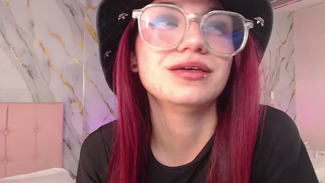Red_kytty6 webcam