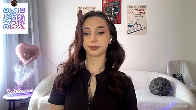 LinaMour webcam