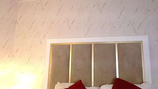 ArielleWilde webcam
