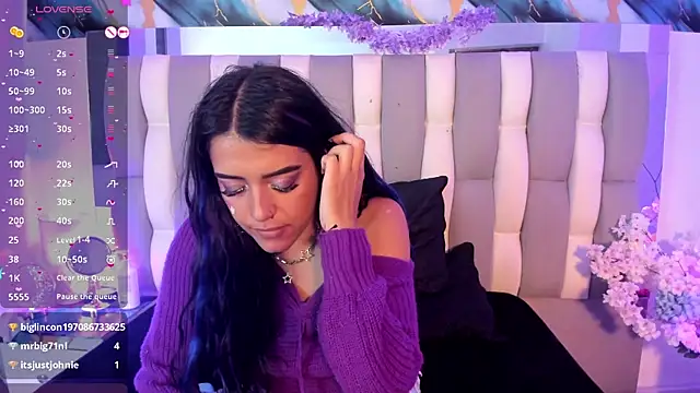 IsaDiiaz live cam on StripChat