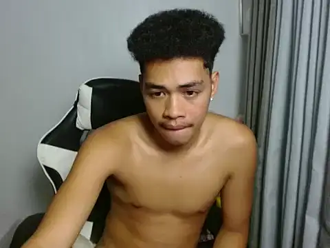 curlyasian_njxx (M twink) - public cum show