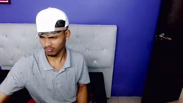 Angel_foxc13 webcam