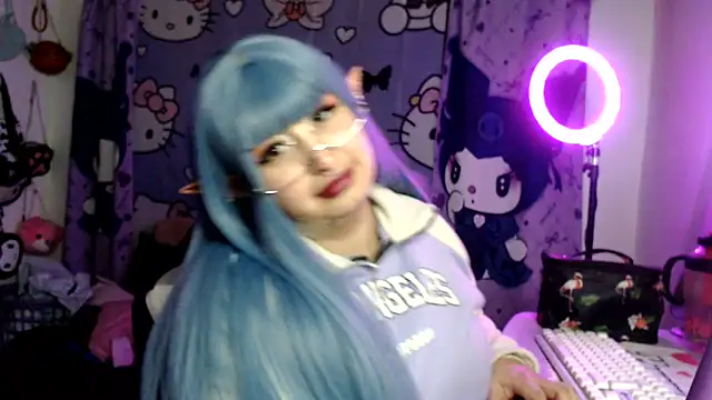 lussyevans24 live cam on StripChat