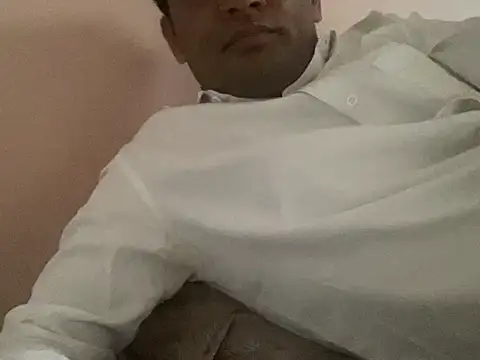 NiceBoy9099 live cam on StripChat