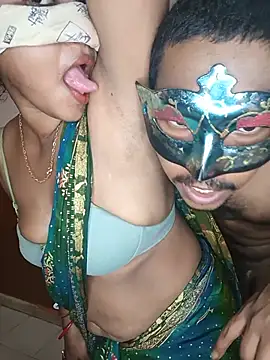 juhi06 live cam on StripChat