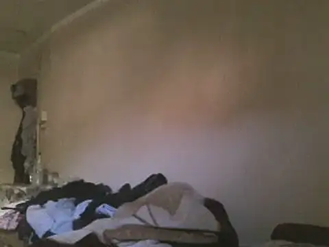 elpoop7305 live cam on StripChat