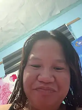 Pretty_Preggy live cam on StripChat
