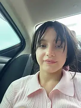 MiaTee live cam on StripChat