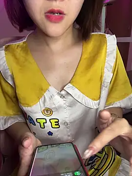 LucyKiss live cam on StripChat