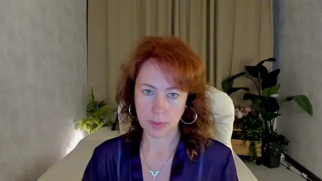 LeticiaRomano live cam on StripChat