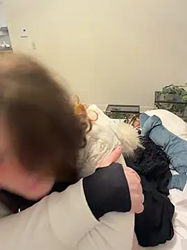 cutypiefull live cam on StripChat