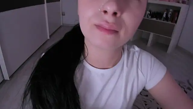 ScarlettJakobs webcam