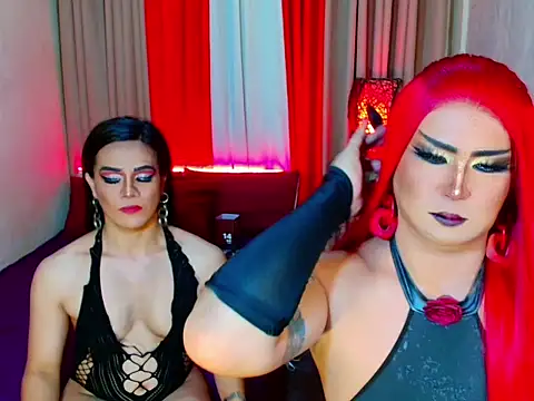 Wildest_Slave_Huntress webcam