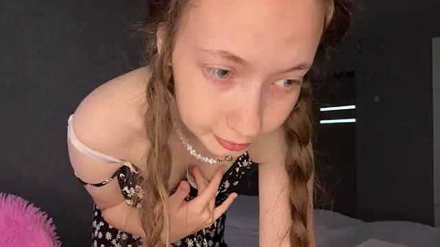 Emily_Mur_ webcam