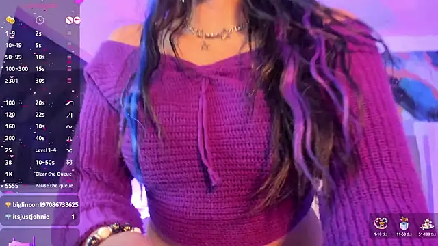 IsaDiiaz live cam on StripChat