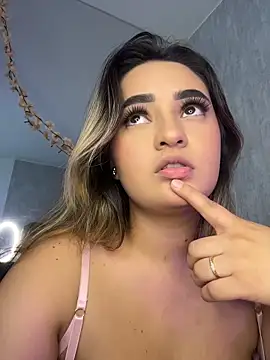 Antonella_Julieta webcam