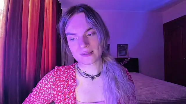 milliKira006 webcam