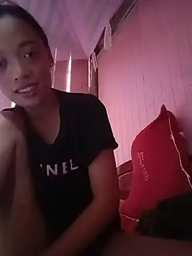 llomayy-love webcam
