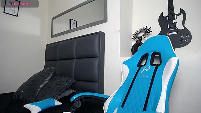 Julieta_Parker webcam