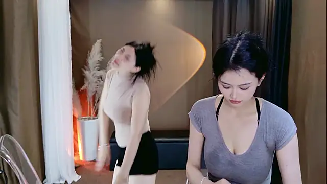 Banana-Milk69 webcam