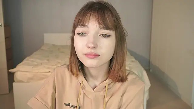 Leyla_crsh webcam