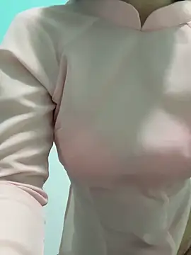 Nana-19 live cam on StripChat