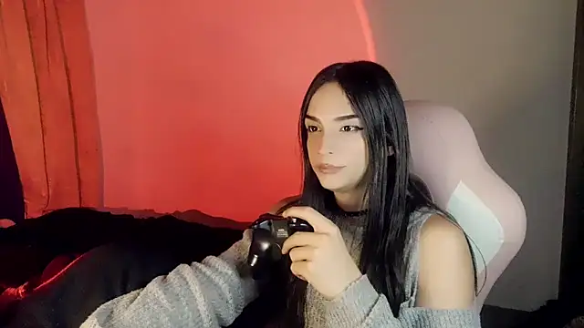 Dollbehavior_ webcam