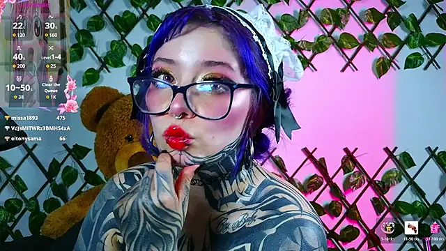 LucyChabs_ webcam