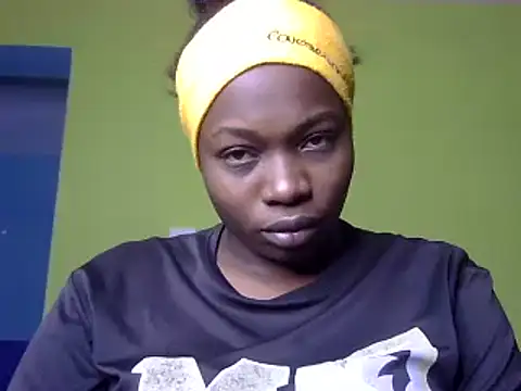 Horny-pretty webcam