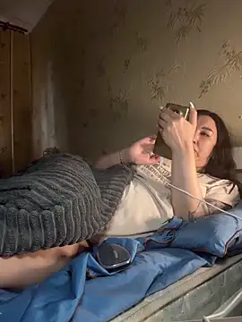 Naughtbaby_2025 webcam
