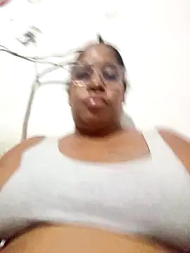 Big_ass_submissive webcam