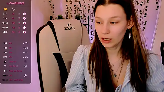 LinaBlossom_ webcam