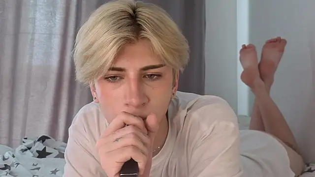 Oliver_star_boy_ webcam