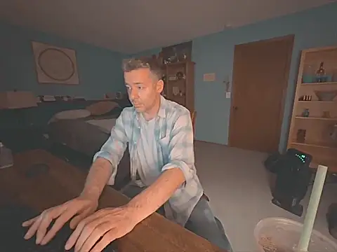 chrisw8140