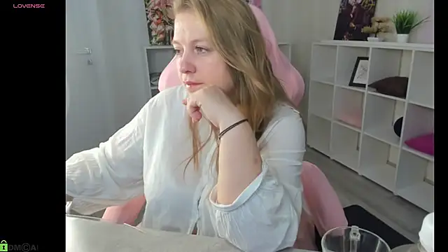 CleoXotie webcam