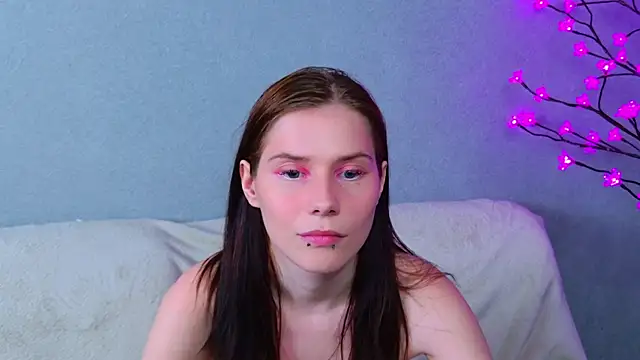 CleoBloom_ webcam