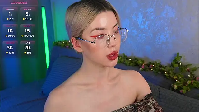 LindaThackerr webcam